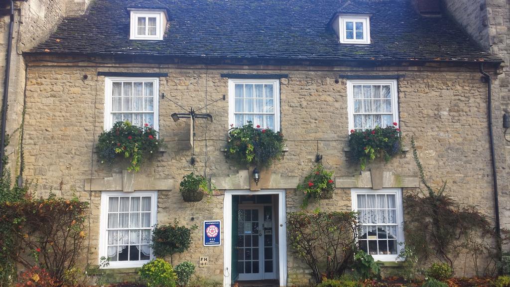 The Witney Guest House Екстериор снимка