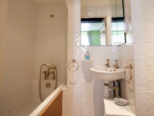 The Witney Guest House Екстериор снимка
