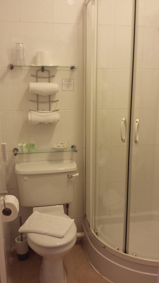 The Witney Guest House Стая снимка