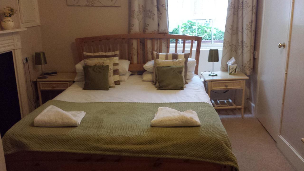 The Witney Guest House Стая снимка