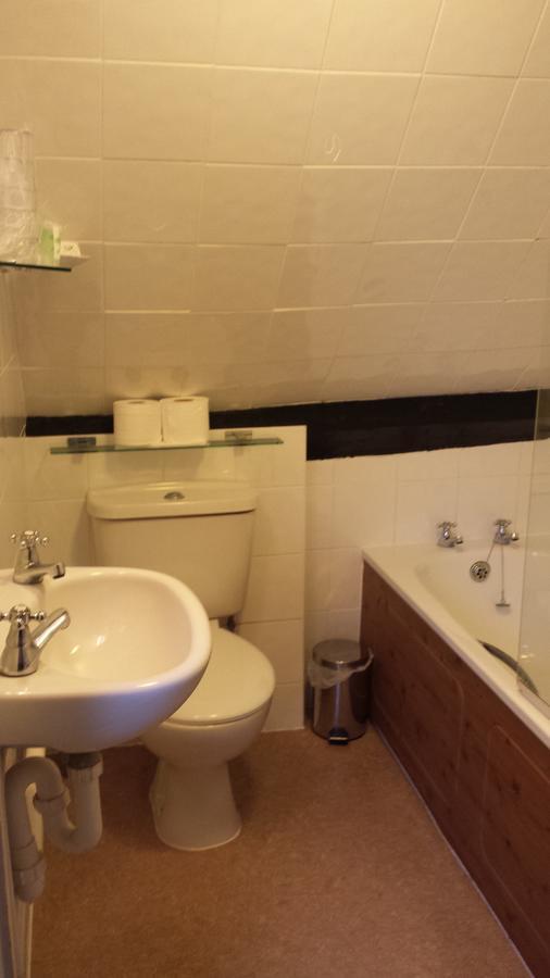 The Witney Guest House Стая снимка