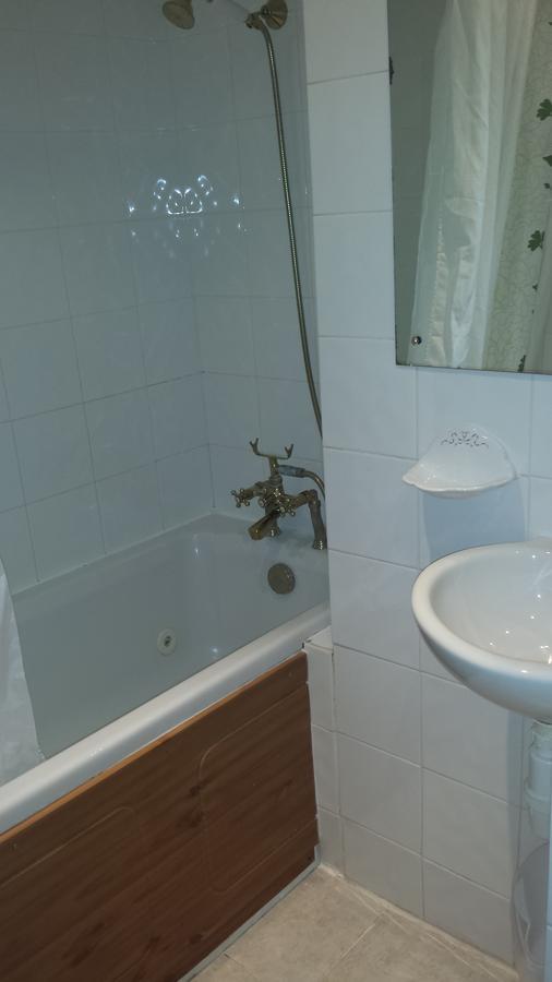 The Witney Guest House Стая снимка
