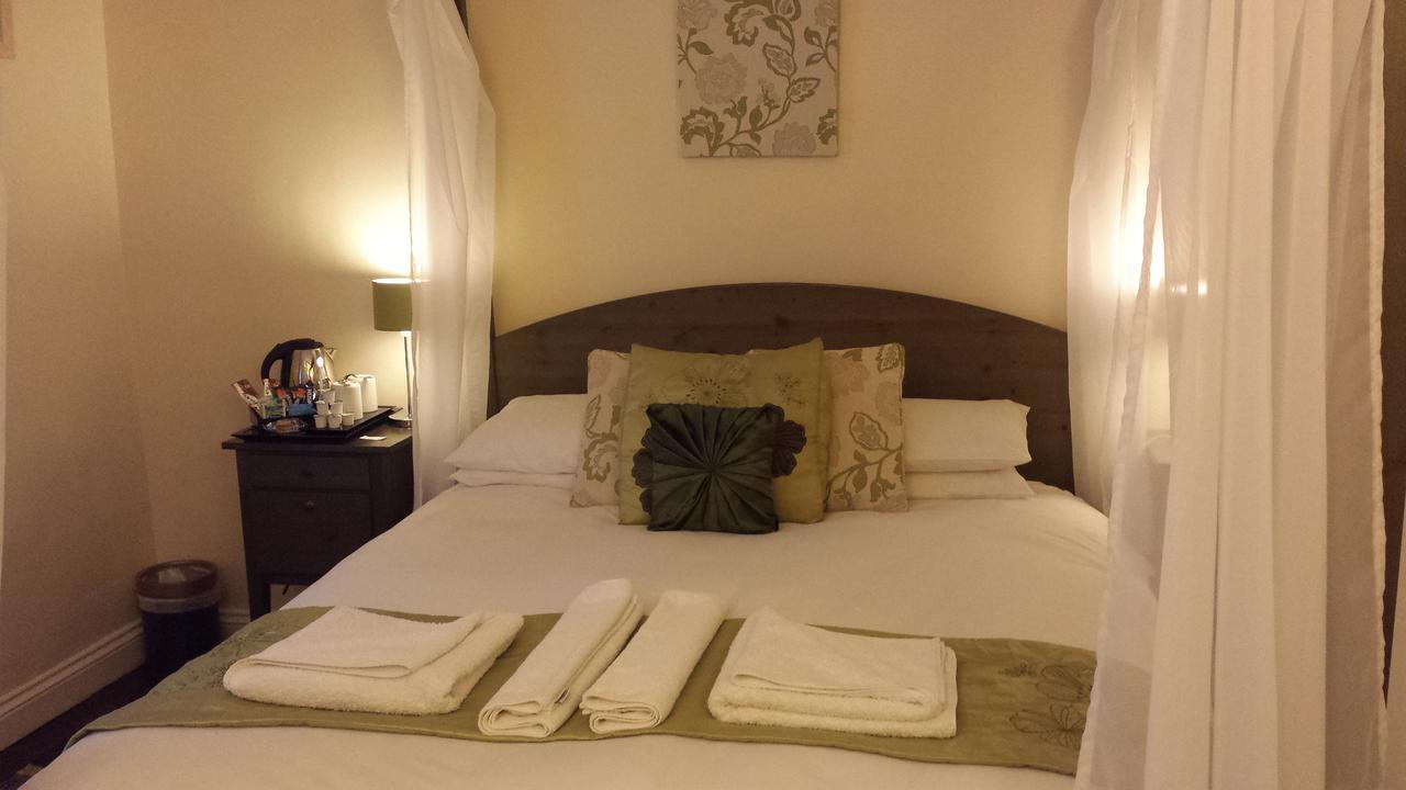 The Witney Guest House Стая снимка
