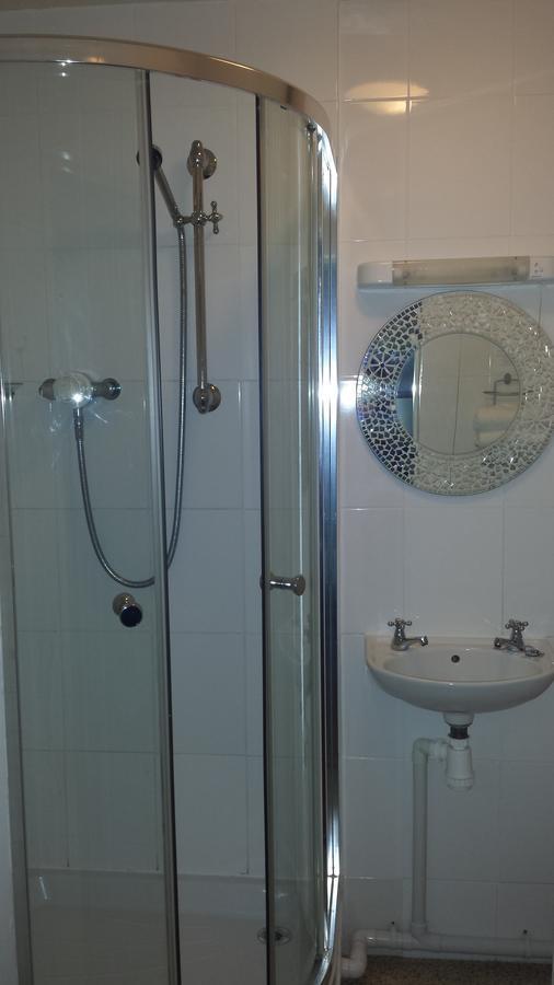 The Witney Guest House Стая снимка